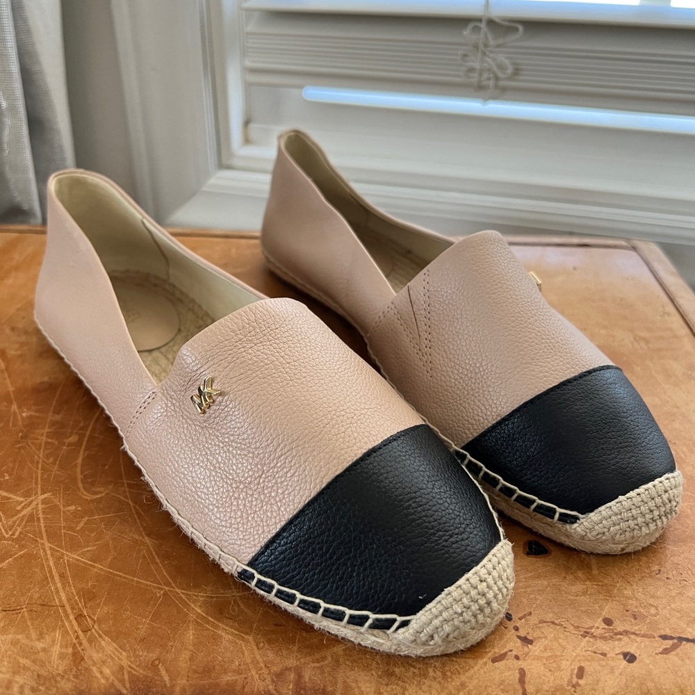 Michael Kors Kendrick Genuine leather Slip On Espadrille Flat Black Tan 8.5